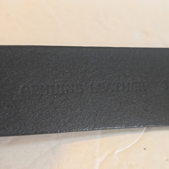 Geometric Buckle Black leather Belt Sz.32 main image 9